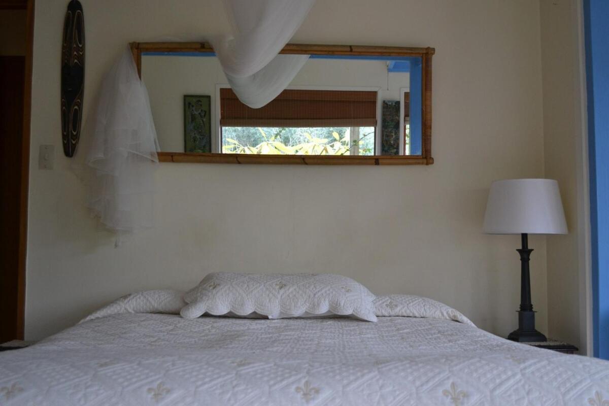 Great Barrier Oasis Lodge Tryphena Dış mekan fotoğraf