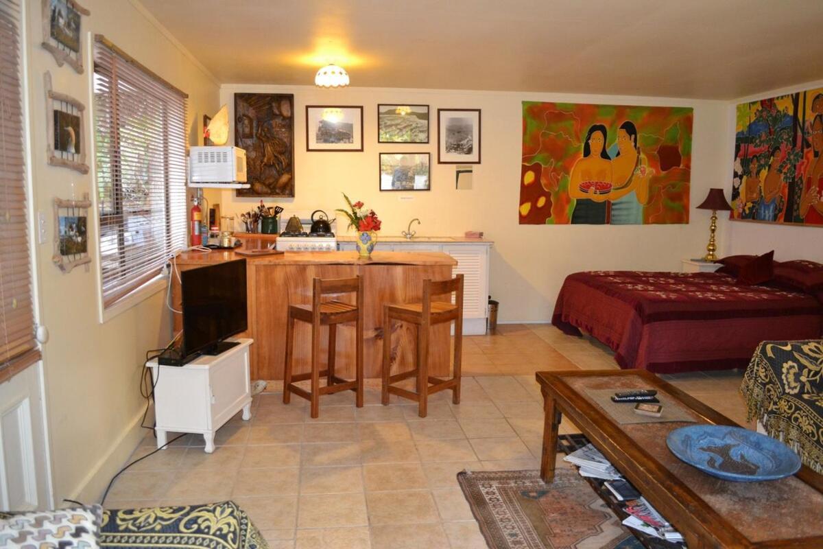 Great Barrier Oasis Lodge Tryphena Dış mekan fotoğraf
