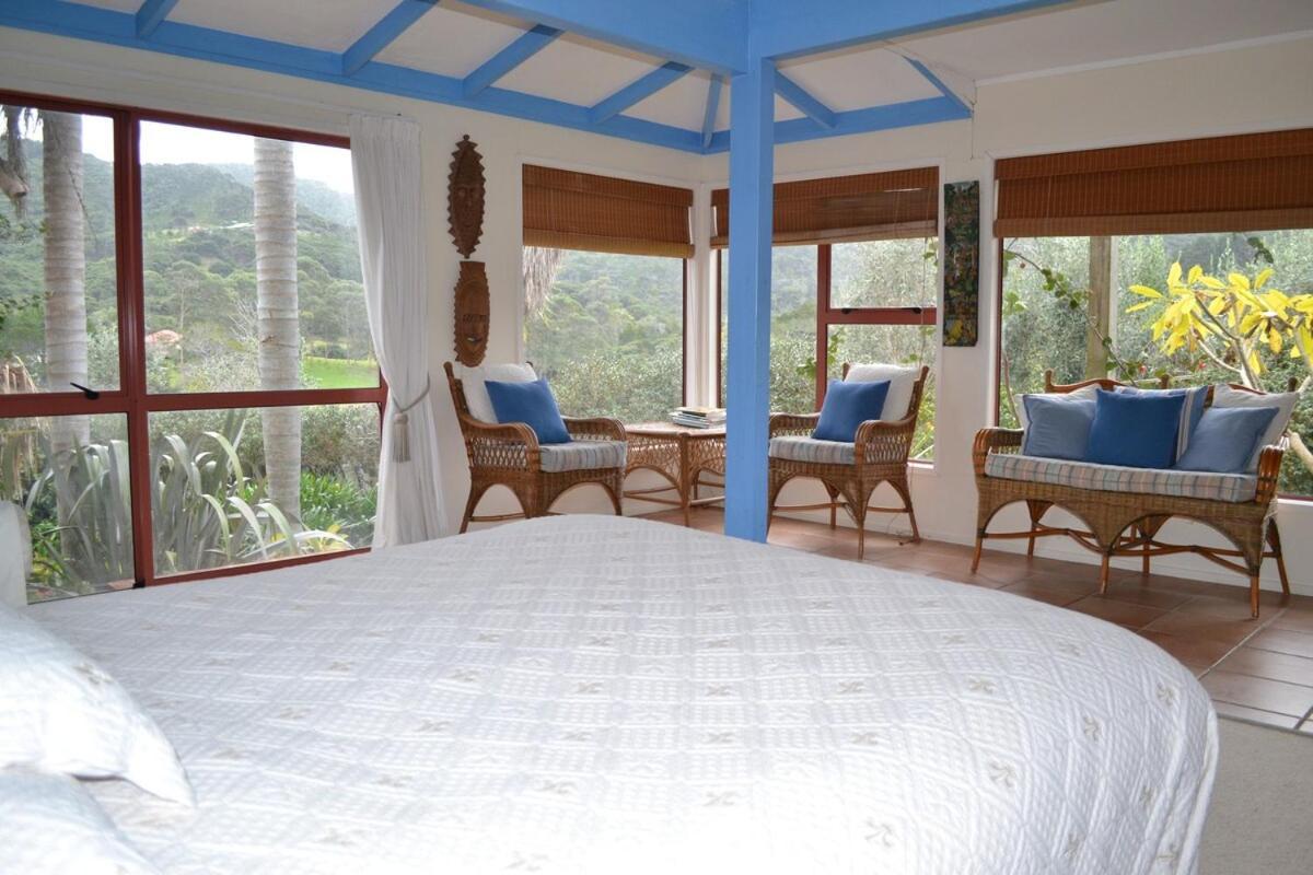 Great Barrier Oasis Lodge Tryphena Dış mekan fotoğraf
